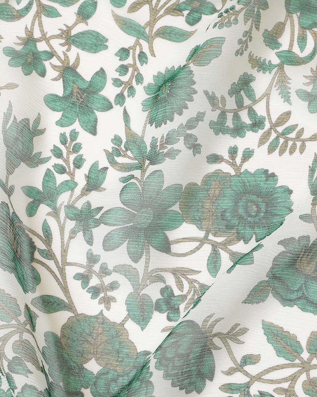 قماش شيفون حريري متجعد باللون الأبيض الفاتح مع طباعة خضراء غابة وأخضر زيتوني بتصميم زهور - D8561