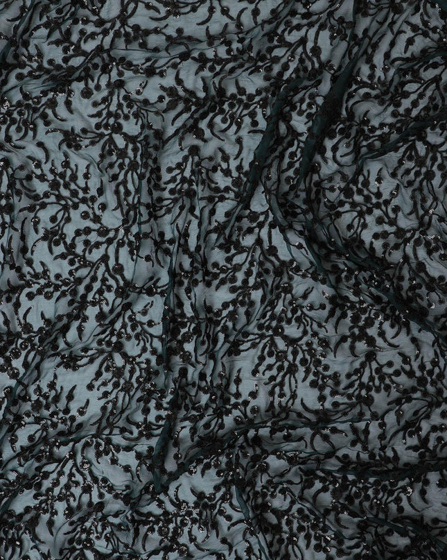 قماش شيفون من الحرير الخالص باللون الأخضر الزجاجي مع تطريز بالترتر الأسود بتصميم الأزهار-D13198