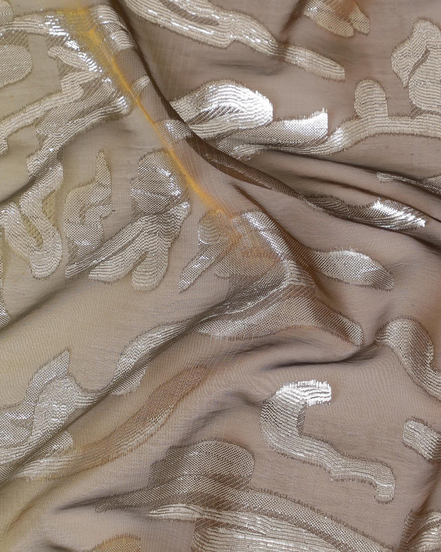 قماش شيفون حريري فرنسي (فرنساوي) أخضر زيتوني، أصفر، بني فاخر مع لوركس معدني فضي بتصميم فاخر-D8272