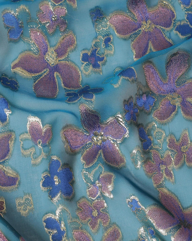 قماش من الشيفون الحريري النقي المتغير باللون الأزرق المخضر مع اللون الوردي القرميدي والفسكوز الأزرق الملكي مع اللوريكس المعدني الذهبي بتصميم الأزهار - D14650