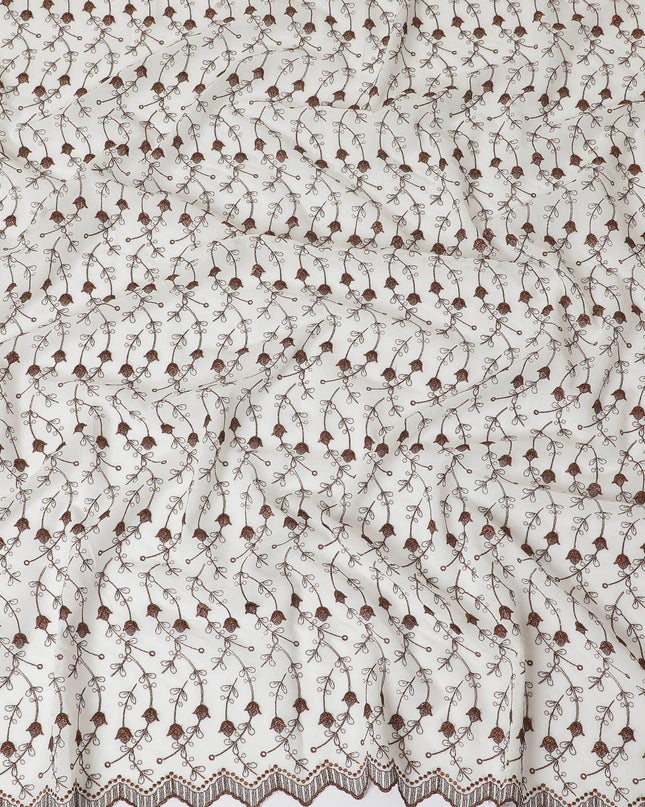 قماش الفوال القطني السويسري الخالص 100% (الثوب السوداني) باللون الأبيض الفاتح مع تطريز بني معدني بتصميم الأزهار-D13790