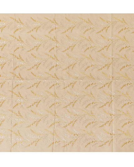 قماش فوال من القطن الخالص باللون البني الرملي مع تطريز ذهبي وبيج بتصميم أوراق الشجر-D13701