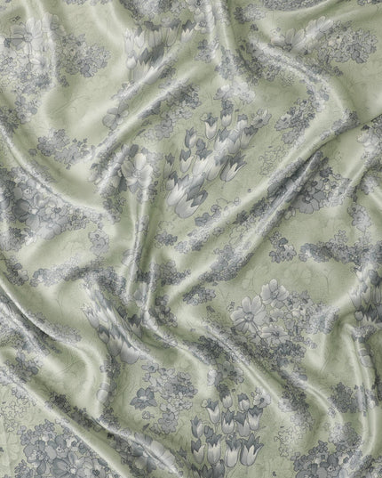 قماش ساتان حريري أخضر لوريل مع طباعة باللون الرمادي الدخاني والأسود بتصميم الأزهار