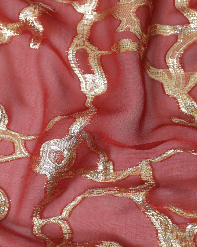 قماش شيفون من الحرير الخالص باللون الأحمر الصدئ مع لوريكس معدني ذهبي بتصميم تجريدي-D13194