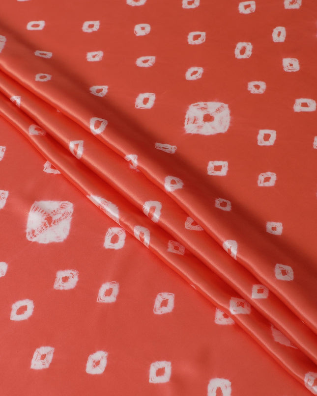 قماش ساتان حريري نقي فاخر باللون البرتقالي مع طباعة باللون الأبيض الفاتح بتصميم هندسي-D13258