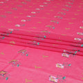 قماش الفوال (الثوب) من القطن السويسري الفاخر باللون الوردي السيري بنفس اللون والذهبي والأخضر البحري والتطريز الوردي الصغير مع أعمال حجرية بتصميم الأزهار-D7993