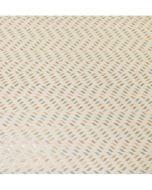 قماش شيفون حرير خالص فاخر باللون البيج اللاتيه مع لوريكس معدني متعدد الألوان بتصميم هندسي-D13136