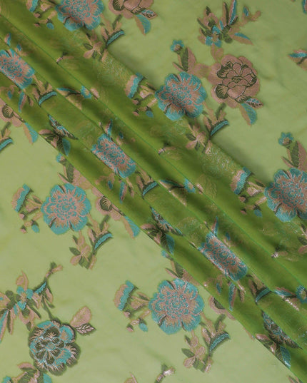 قماش شيفون من الحرير الخالص الفاخر باللون الأخضر الباريسي بنفس اللون، ولوريكس معدني نحاسي وأزرق بتصميم زهور-D13727