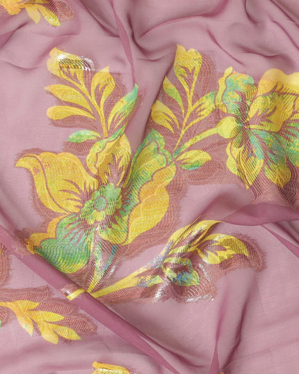 قماش شيفون صناعي مطبوع باللون الوردي كانون مع لوركس معدني متعدد الألوان بتصميم زهور - D9742