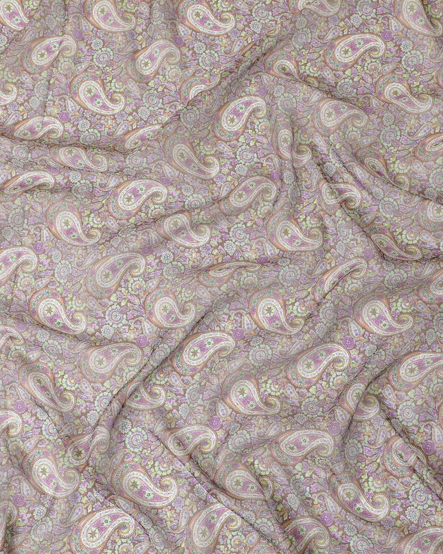 قماش شيفون صناعي بني مع طباعة متعددة الألوان بتصميم بيزلي-D11023