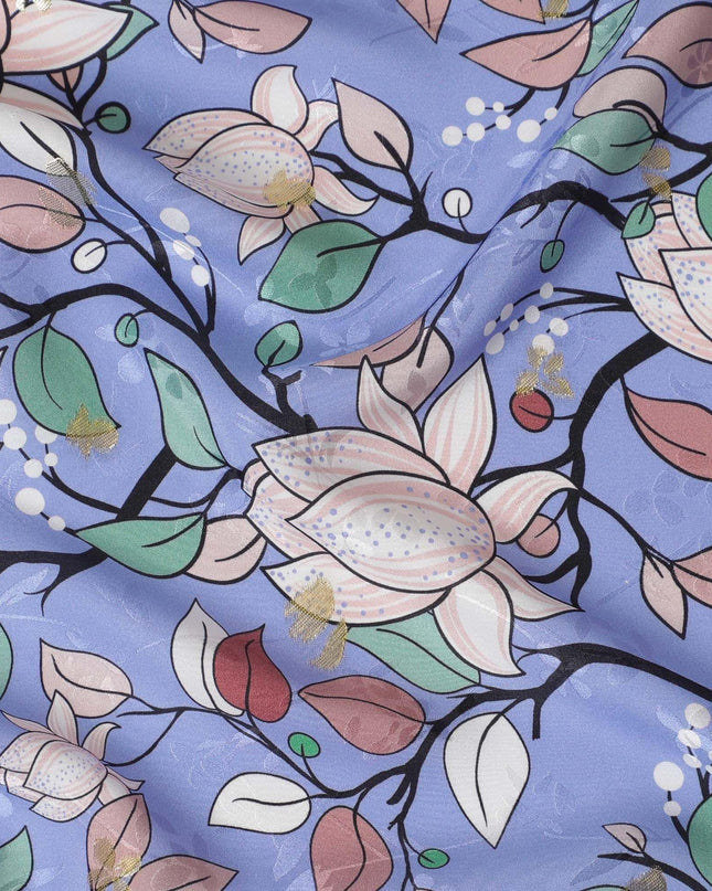 قماش ساتان حريري إيطالي خالص فاخر باللون الأزرق اللافندر مع جاكار بنفس اللون مع طباعة متعددة الألوان ولوريكس معدني ذهبي بتصميم زهور - 14305