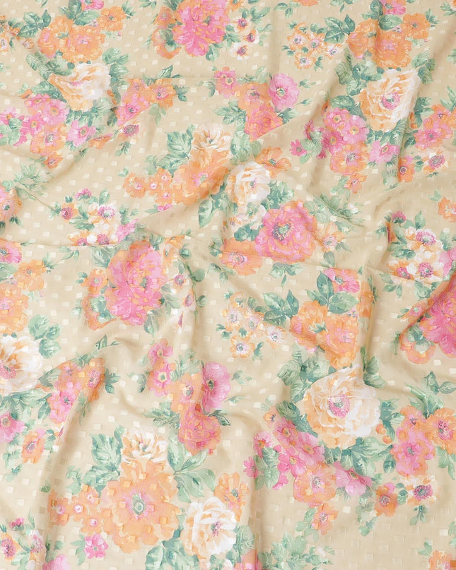 قماش فوال من القطن السويسري باللون البيج الفاتح مع طباعة زهور باللون الأخضر الداكن والوردي الفاتح والبرتقالي مع تصميم حبل بمشبك -D6775