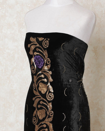 قماش مخملي ممزوج بالحرير الأسود مع ترتر ذهبي وتطريز أرجواني مع أعمال حجرية بتصميم فاخر -D11883