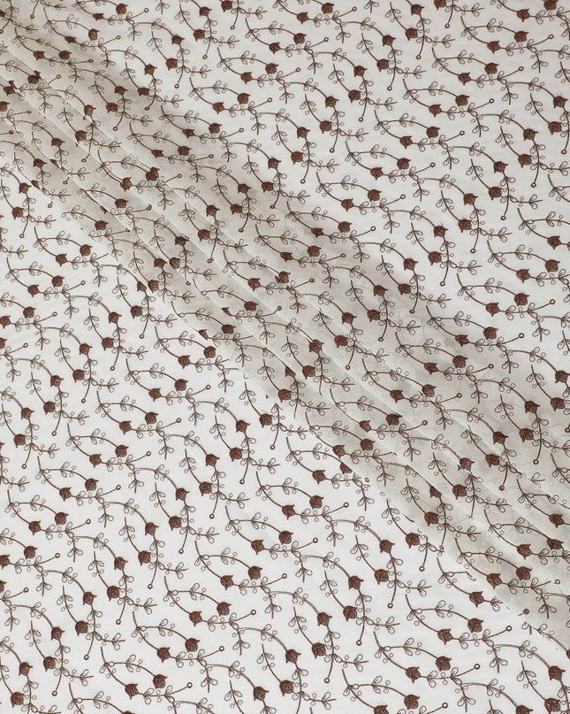 قماش الفوال القطني السويسري الخالص 100% (الثوب السوداني) باللون الأبيض الفاتح مع تطريز بني معدني بتصميم الأزهار-D13790