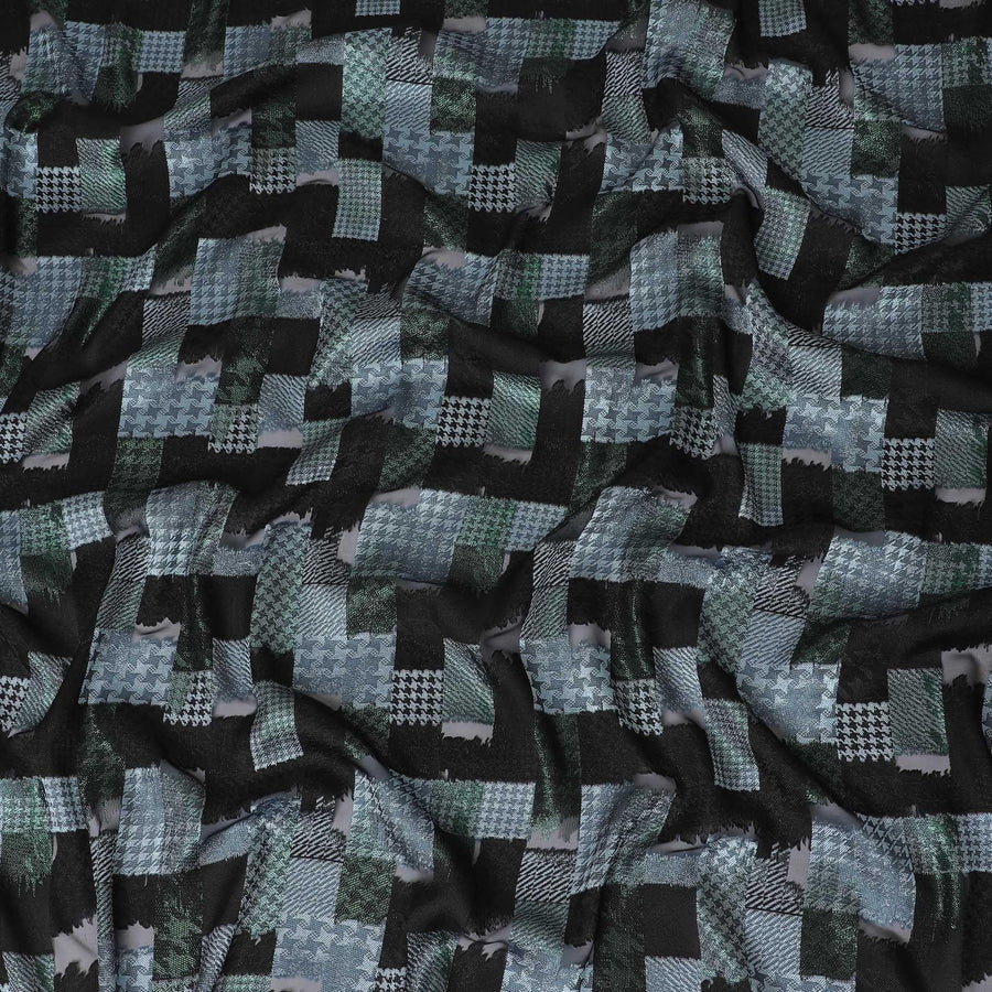 قماش شيفون حريري فرنسي (فرانساوي) أسود فاخر بنفس اللون والفيسكوز الرمادي مع لوريكس معدني أخضر غابي بتصميم مربعات -D14224