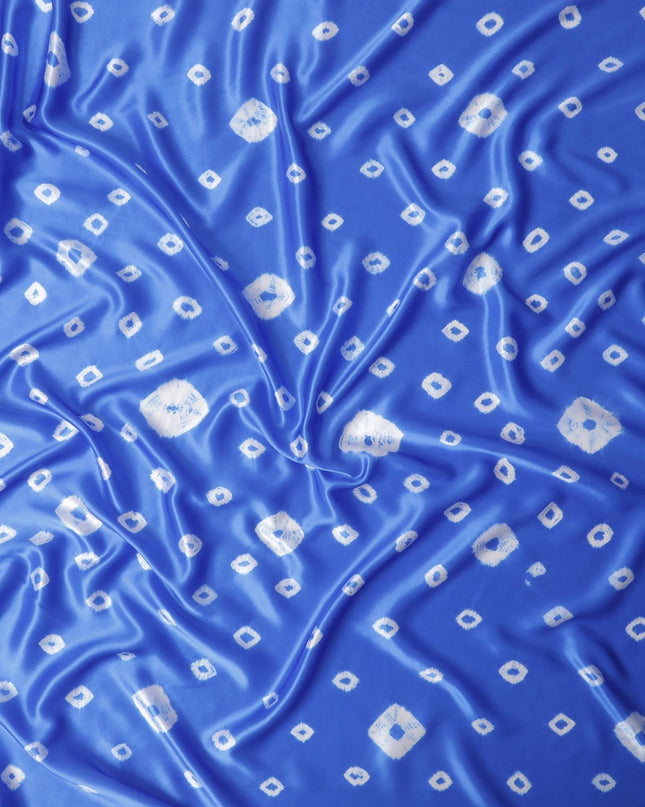 قماش ساتان حريري نقي فاخر باللون الأزرق الملكي مع طباعة باللون الأبيض الفاتح بتصميم هندسي-D13259