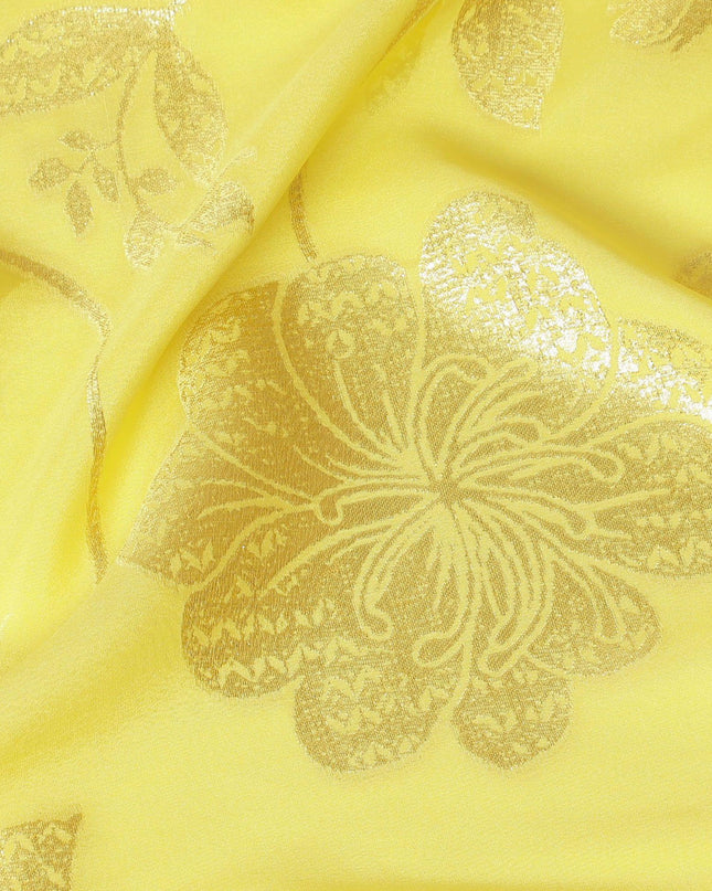 قماش كريب من الحرير الخالص الفاخر باللون الأصفر الليموني وله نفس لون الجاكار والوركس المعدني الذهبي بتصميم الأزهار - D14299