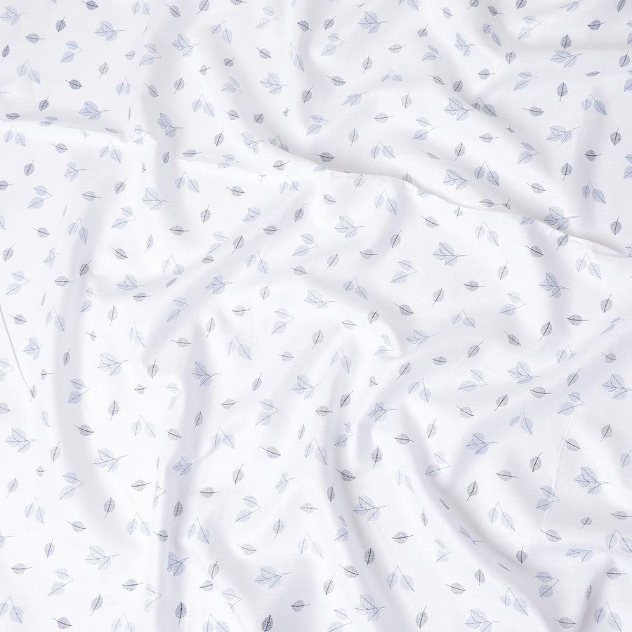 قماش كتان نقي 100% أبيض فاخر مع طباعة زرقاء وزرقاء مسحوقية بتصميم زهور-D11098