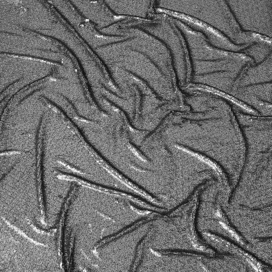 قماش تول نايلون أسود مع ترتر مطبوع باللون الرمادي الفضي في تصميم ملابس الحفلات