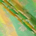 قماش شيفون حريري نقي فاخر باللون الأخضر الليموني مع طباعة يدوية متعددة الألوان مع لوريكس معدني ذهبي بتصميم فاخر-D10414